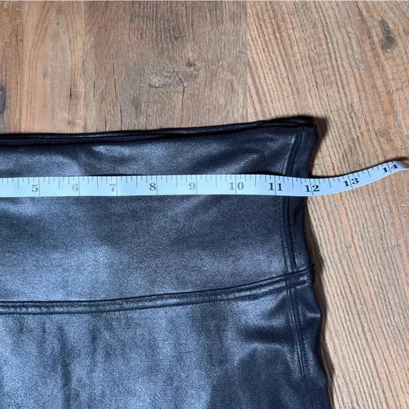 #0277 Spanx Faux Leather Moto Leggings, Very Black, Size S - Picture 4 of 9